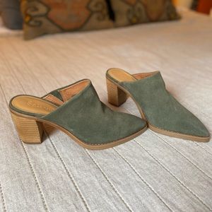 Splendid Roxana Suede Clogs/Mules never worn
